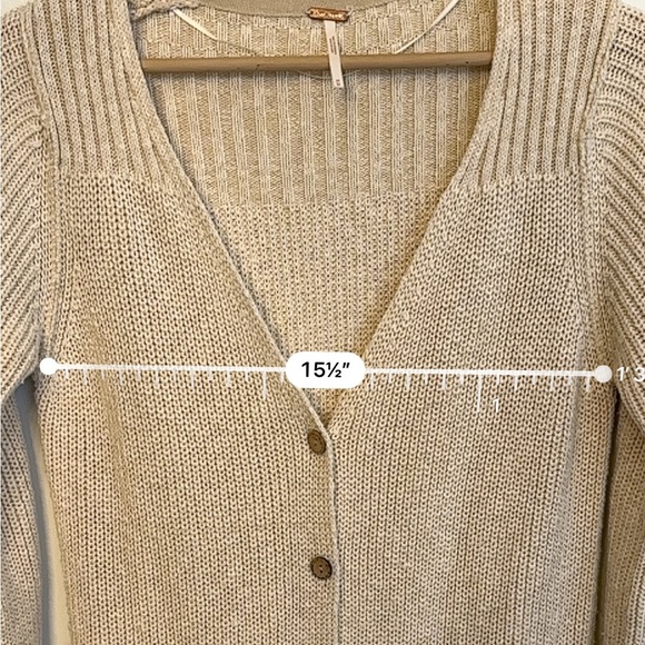 Free People Its Alright Cardi Beige Women Size Medium Chunky Knit Pocket Buttons - Picture 6 of 16